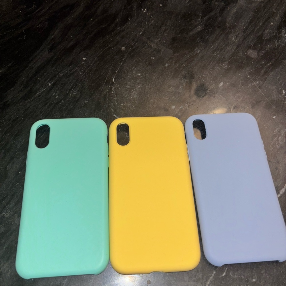 Silicone Phone Case Set - Mint Green, Yellow, Light Blue